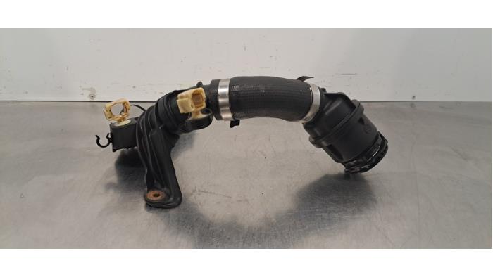 Intercooler Rohr van een Nissan Micra (K14) 1.0 IG-T 100 2024