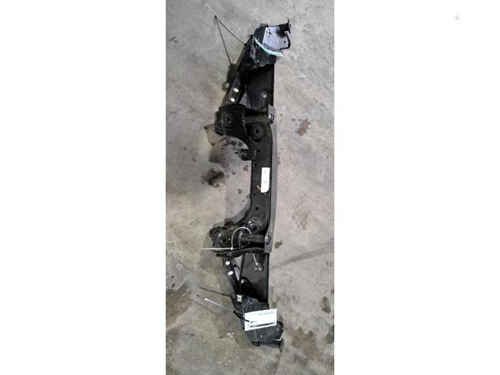 Begagnade Underram BMW 1 serie (F40) 118i 1.5 TwinPower 12V Pris € 60,50 Inklusive moms erbjuds av Autohandel Didier