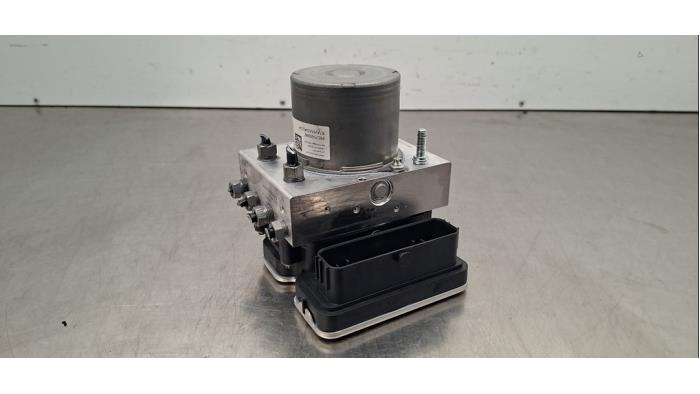 Begagnade ABS-pump Opel Corsa Pris € 399,30 Inklusive moms erbjuds av Autohandel Didier