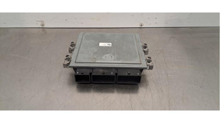 Engine management computer from a Renault Master III (EV/HV/UV/VA/VB/VD/VF/VG/VJ) 2.3 dCi 165 16V FWD 2020