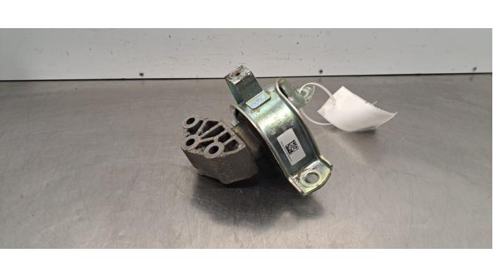 Used Engine mount Fiat 500C/595C/695C 1.4 T-Jet 16V Price € 48,40 Inclusive VAT offered by Autohandel Didier