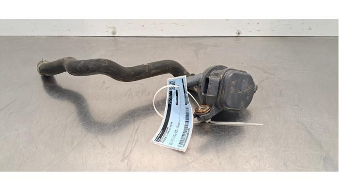 Begagnade Extra vattenpump Toyota C-HR (X1,X5) 1.8 16V Hybrid Pris € 42,35 Inklusive moms erbjuds av Autohandel Didier
