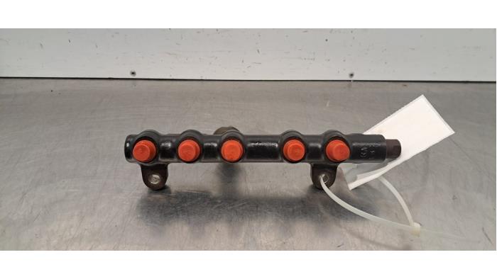 Usagé Système d'injection Opel Vivaro 2.0 CDTI 150 Prix € 60,50 Prix TTC proposé par Autohandel Didier