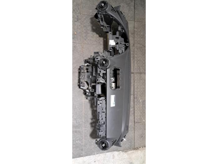 Używane Panel Mazda CX-3 (DJ/DK) 1.5 Skyactiv D 105 16V Cena € 459,80 Z VAT oferowane przez Autohandel Didier