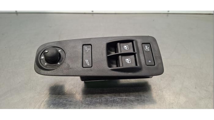 Usados Interruptor combinado de ventanillas Opel Movano 2.2 D 165 Precio € 36,30 IVA incluido ofrecido por Autohandel Didier