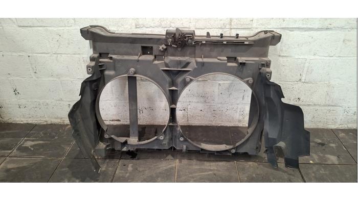 Begagnade Front Peugeot Expert (G9) 2.0 HDiF 16V 130 Pris € 60,50 Inklusive moms erbjuds av Autohandel Didier