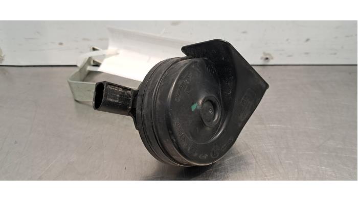 Używane Klakson BMW 1 serie (F40) 118i 1.5 TwinPower 12V Cena € 18,15 Z VAT oferowane przez Autohandel Didier