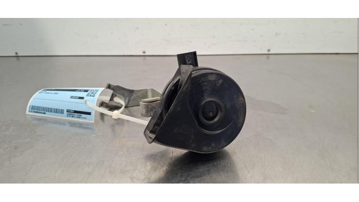 Używane Klakson BMW 1 serie (F40) 128ti 2.0 TwinPower 16V Cena € 18,15 Z VAT oferowane przez Autohandel Didier