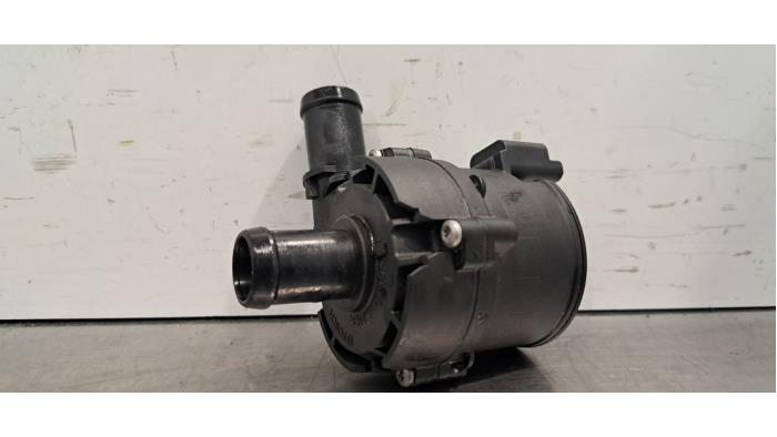 Begagnade Extra vattenpump Nissan X-Trail (T33) 1.5 VC-T e-POWER e-4ORCE 12V Pris € 60,50 Inklusive moms erbjuds av Autohandel Didier