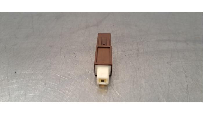 Używane Keyless Entry-Antena Lexus UX 250h 2.0 16V Cena € 18,15 Z VAT oferowane przez Autohandel Didier