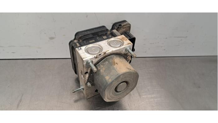 Gebrauchte ABS Pumpe Dacia Duster (SR) 1.2 TCE 16V Preis € 133,10 Mit Mehrwertsteuer angeboten von Autohandel Didier