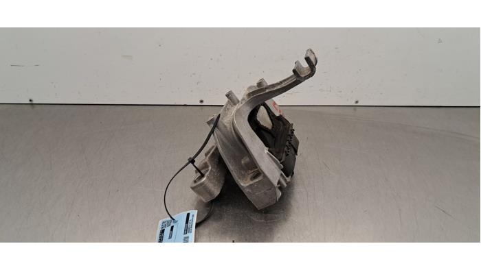 Used Engine mount Volkswagen Golf VIII (CD1) 1.5 eTSI 16V Price € 54,45 Inclusive VAT offered by Autohandel Didier