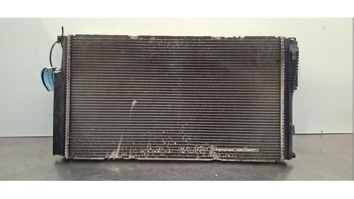Usagé Radiateur BMW 1 serie (F20) 116i 1.5 12V Prix € 133,10 Prix TTC proposé par Autohandel Didier