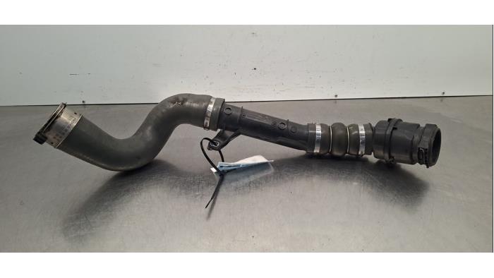 Gebrauchte Intercooler Rohr Renault Captur I (2R) 1.5 Energy dCi 90 FAP Preis € 24,20 Mit Mehrwertsteuer angeboten von Autohandel Didier