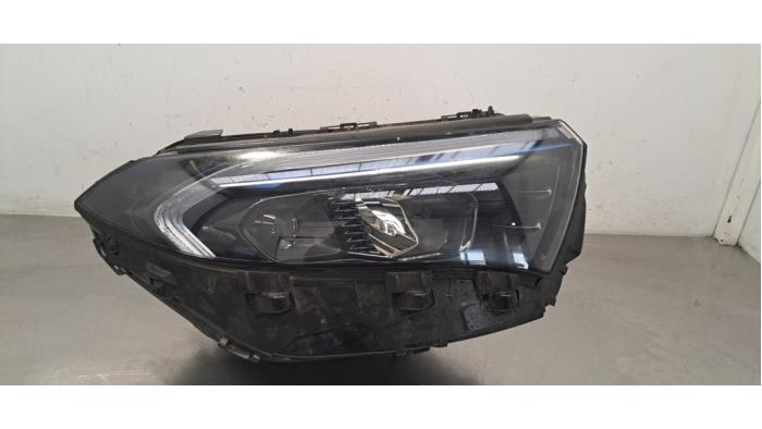 Używane Reflektor prawy Mercedes EQA (N243) 250 67 kWh Cena € 592,90 Z VAT oferowane przez Autohandel Didier