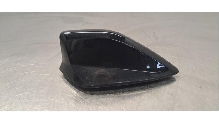 Używane Antena Peugeot 308 SW (F4/FC/FN/FR) 1.2 12V PureTech 130 Cena € 24,20 Z VAT oferowane przez Autohandel Didier
