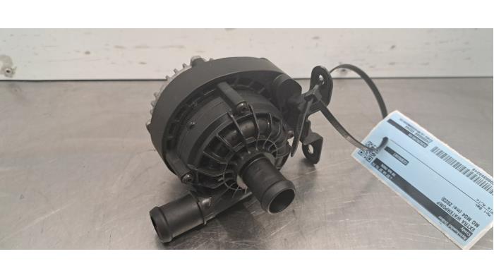 Begagnade Extra vattenpump MG MG4 Electric Comfort, Luxury 64 kWh Pris € 60,50 Inklusive moms erbjuds av Autohandel Didier