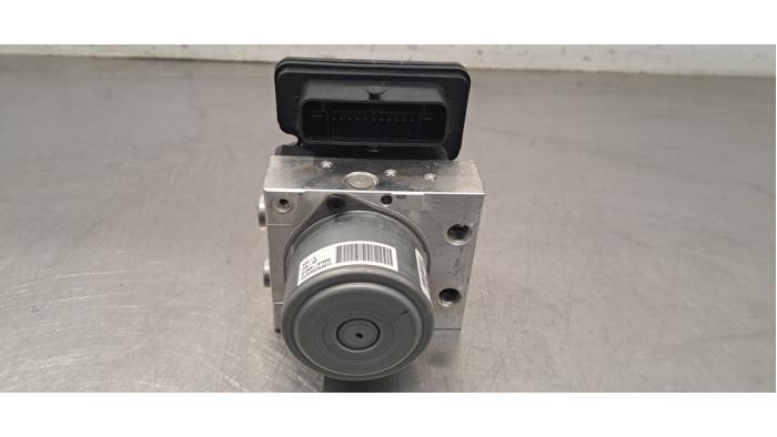 Usagé Bloc ABS Hyundai i20 (BC3) 1.6 N T-GDI 16V Prix € 459,80 Prix TTC proposé par Autohandel Didier