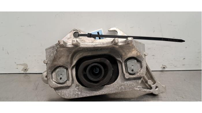 Used Engine mount Nissan Juke (F16) 1.0 DIG-T 12V Price € 24,20 Inclusive VAT offered by Autohandel Didier