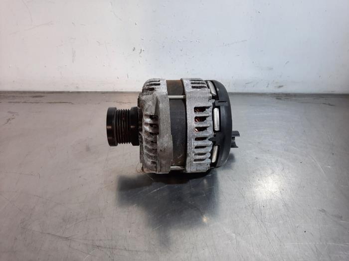 Usagé Dynamo Alfa Romeo Giulia (952) 2.2d 136 16V Prix € 266,20 Prix TTC proposé par Autohandel Didier