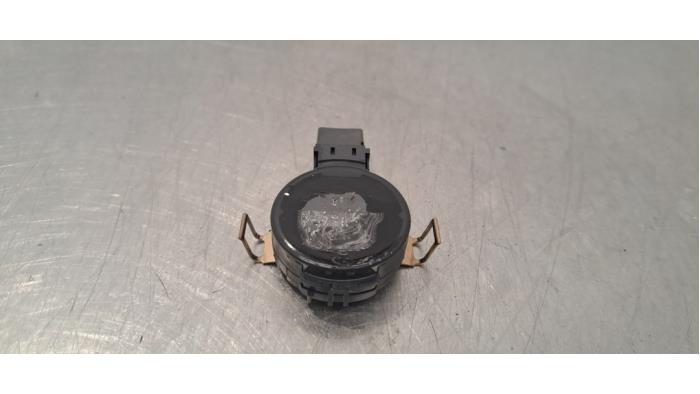 Begagnade Regnsensor Fiat Doblo Cargo 1.5 D Multijet 130 Pris € 24,20 Inklusive moms erbjuds av Autohandel Didier