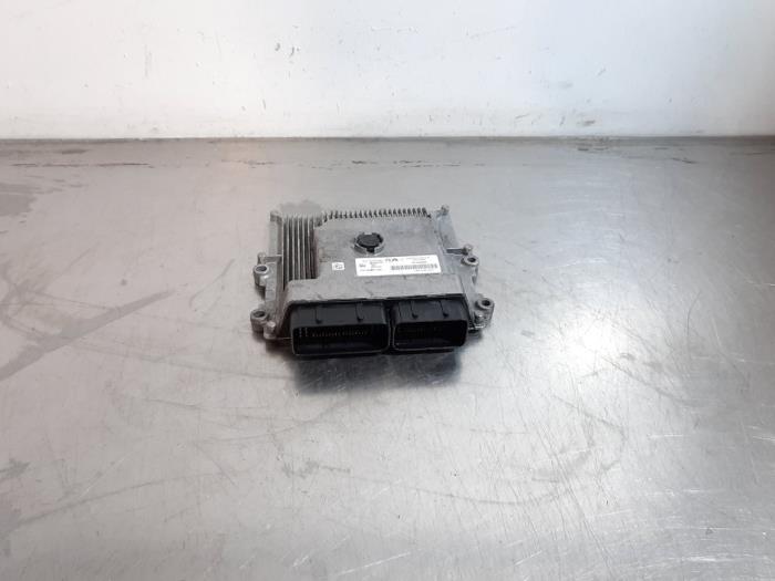 Used Engine management computer Opel Crossland (X) 1.2 Turbo 12V Price € 199,65 Inclusive VAT offered by Autohandel Didier