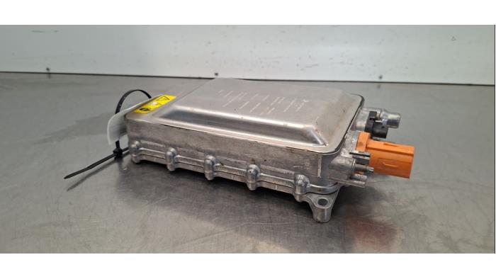 Electric vehicle battery fan