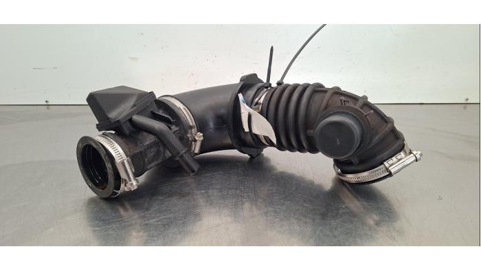 Begagnade Laddluftkylarrör MG ZS 1.0 T-GDI 12V Pris € 163,35 Inklusive moms erbjuds av Autohandel Didier