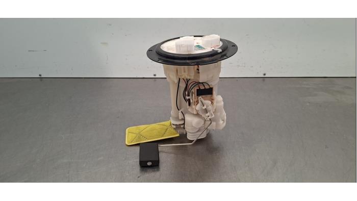 Usagé Pompe à carburant Lexus RX (L2) 450h, 450h L V6 24V VVT-i AWD Prix € 102,85 Prix TTC proposé par Autohandel Didier