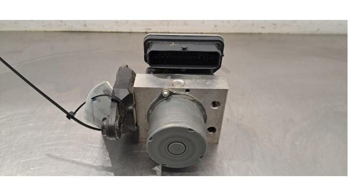 Used ABS pump Audi A5 Sportback (F5A/F5F) 2.0 30 TDI Mild hybrid 16V Price € 399,30 Inclusive VAT offered by Autohandel Didier