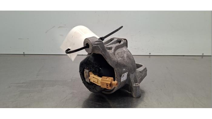 Used Engine mount Audi A5 Sportback (F5A/F5F) 2.0 30 TDI Mild hybrid 16V Price € 133,10 Inclusive VAT offered by Autohandel Didier