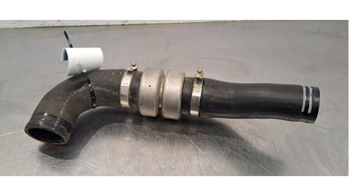 Gebrauchte Intercooler Schlauch Opel Movano 2.2 D 140 Preis € 48,40 Mit Mehrwertsteuer angeboten von Autohandel Didier