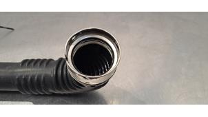 Intercooler Rohr van een Mercedes-Benz GLB (247.6) 1.3 GLB-200 Turbo 16V 2022