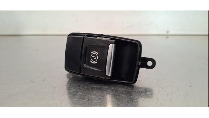 Gebrauchte Handbremse Schalter BMW X1 (F48) sDrive 18i 1.5 12V TwinPower Turbo Preis € 30,25 Mit Mehrwertsteuer angeboten von Autohandel Didier