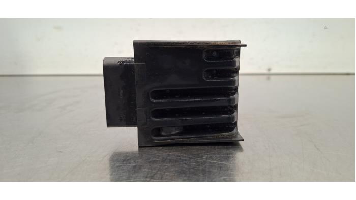 Usagé Module pompe carburant Volkswagen Caddy Cargo V (SBA/SBH) 2.0 TDI BlueMotionTechnology Prix € 30,25 Prix TTC proposé par Autohandel Didier