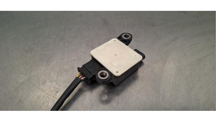 Lambda probe from a Audi A3 Sportback (8YA) 2.0 30 TDI 16V 2022