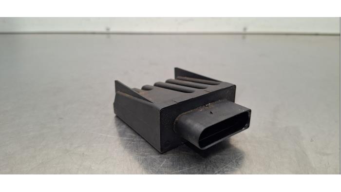 Usagé Module pompe carburant Audi A3 Sportback (8YA) 2.0 30 TDI 16V Prix € 30,25 Prix TTC proposé par Autohandel Didier
