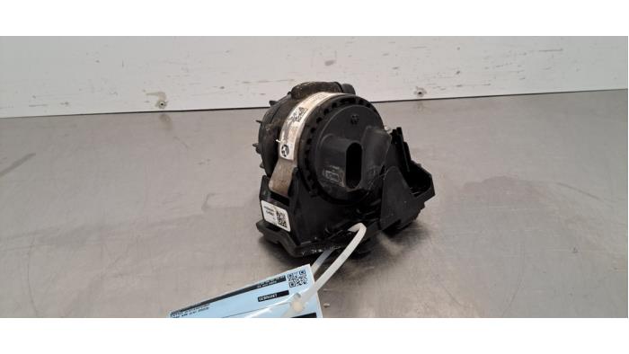 Begagnade Extra vattenpump BMW XM (09) 4.4 PHEV 29/30 kWh Pris € 60,50 Inklusive moms erbjuds av Autohandel Didier