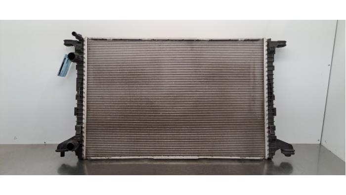 Used Radiator Audi A4 Avant (B9) 2.0 TDI Mild hybrid 16V Price € 133,10 Inclusive VAT offered by Autohandel Didier