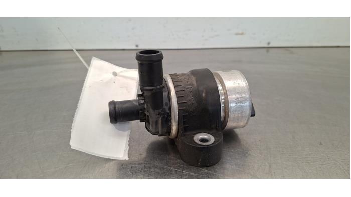 Begagnade Extra vattenpump Audi A4 Avant (B9) 2.0 TDI Mild hybrid 16V Pris € 133,10 Inklusive moms erbjuds av Autohandel Didier
