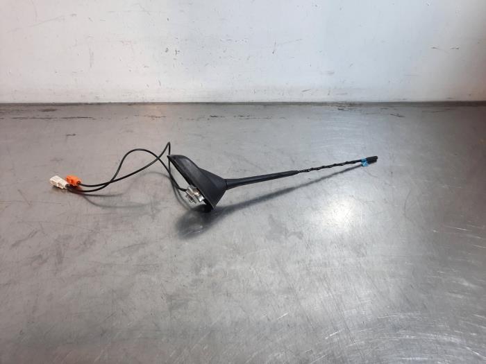 Używane Antena Citroen C3 (CB/CC) ë-C3 Comfort Range 44 kWh Cena € 30,25 Z VAT oferowane przez Autohandel Didier