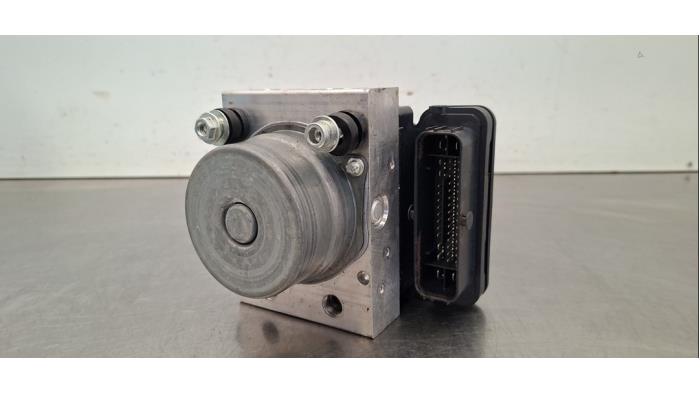 Usagé Bloc ABS Peugeot Boxer (U9) 2.2 HDi 150 Euro 5 Prix € 266,20 Prix TTC proposé par Autohandel Didier