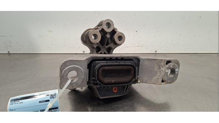 Usagé Support moteur Ford Focus 4 1.0 EcoBoost 12V Hybrid 125 Prix € 60,50 Prix TTC proposé par Autohandel Didier