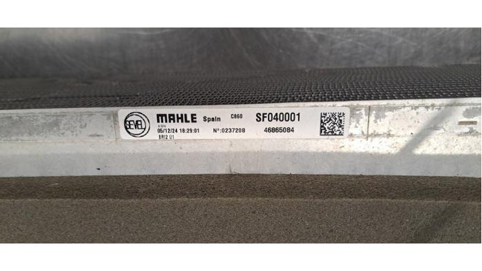 Kühler van een Peugeot Boxer (U9) 2.2 HDi 150 Euro 5 2025