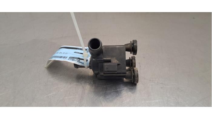 Begagnade Extra vattenpump Audi A7 Sportback (4KA) 2.0 16V 50 TFSI E Quattro Pris € 36,30 Inklusive moms erbjuds av Autohandel Didier