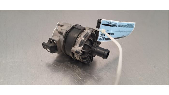 Begagnade Extra vattenpump Audi A7 Sportback (4KA) 2.0 16V 50 TFSI E Quattro Pris € 102,85 Inklusive moms erbjuds av Autohandel Didier