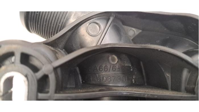 Intercooler Rohr van een Renault Master III (EV/HV/UV/VA/VB/VD/VF/VG/VJ) 2.3 dCi 145 16V FWD 2021