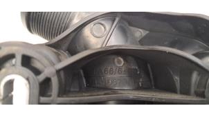 Intercooler Rohr van een Renault Master III (EV/HV/UV/VA/VB/VD/VF/VG/VJ) 2.3 dCi 145 16V FWD 2021