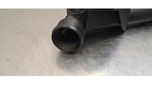 Intercooler Rohr van een Renault Master III (EV/HV/UV/VA/VB/VD/VF/VG/VJ) 2.3 dCi 145 16V FWD 2021