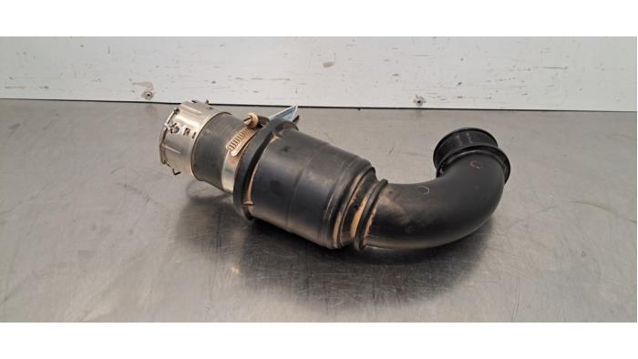 Intercooler Schlauch van een Volkswagen Amarok 2.0 TDI 16V 4Motion 2024